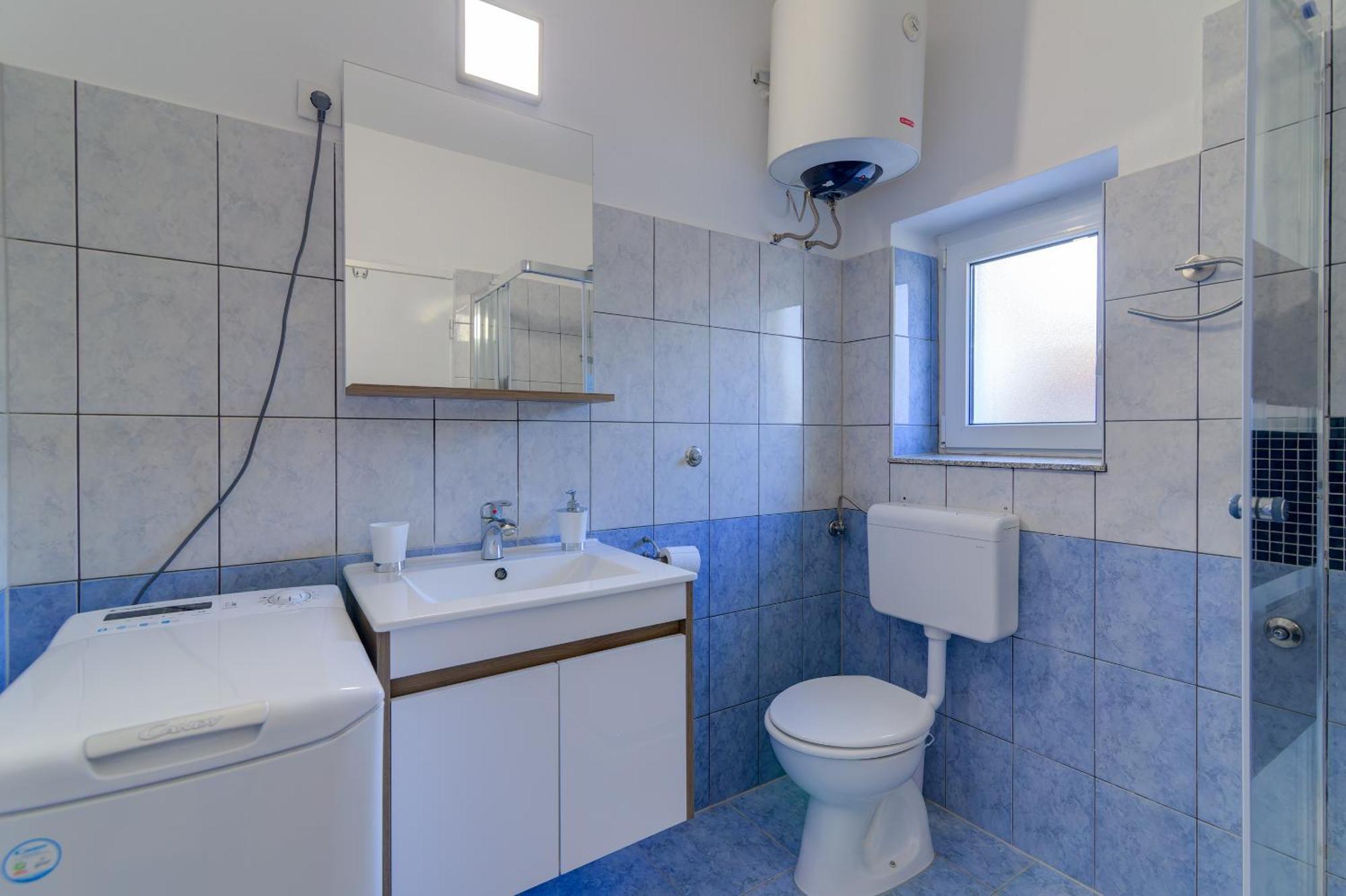 Apartmani Ana 塞尼 客房 照片