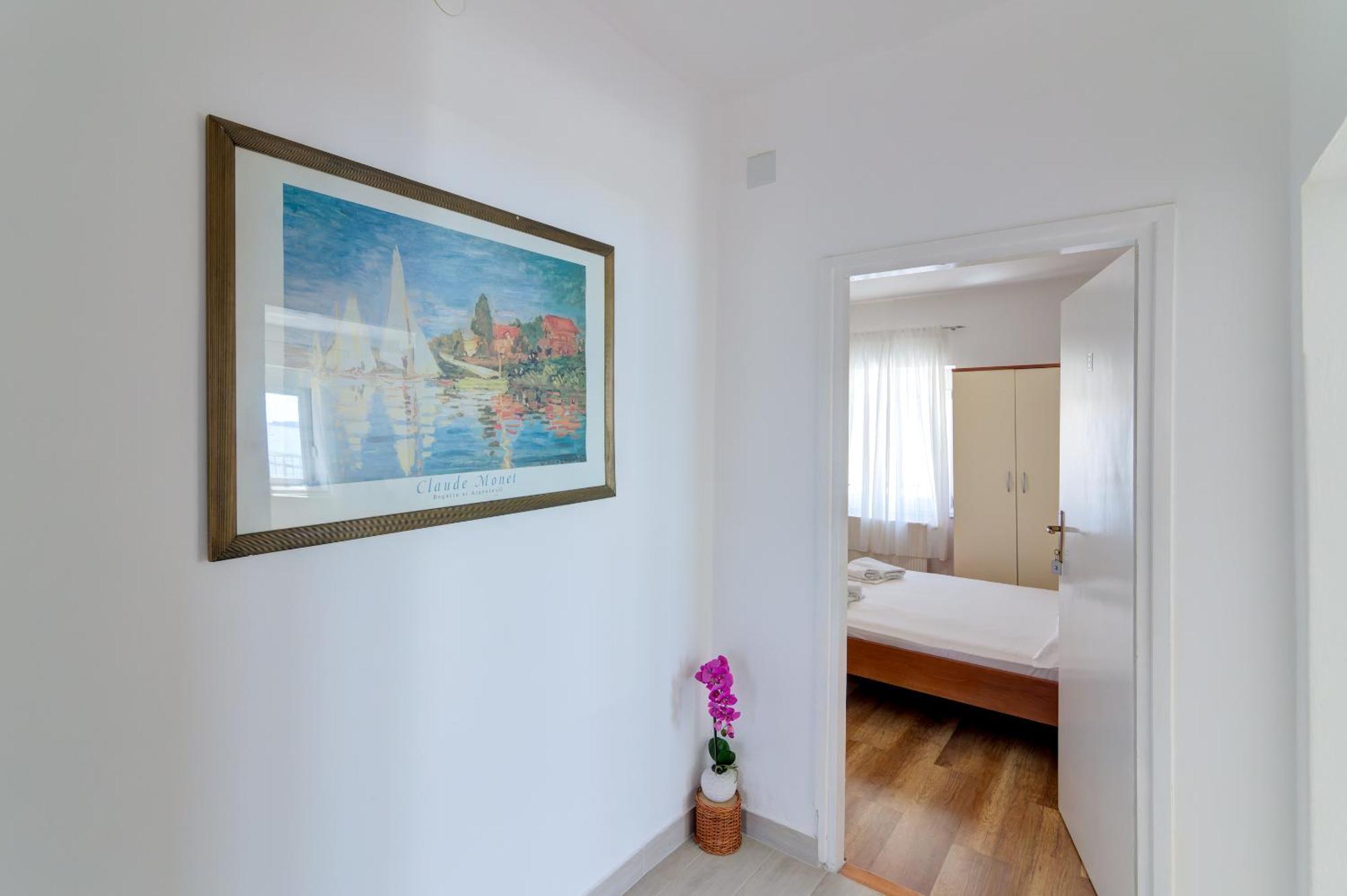 Apartmani Ana 塞尼 外观 照片