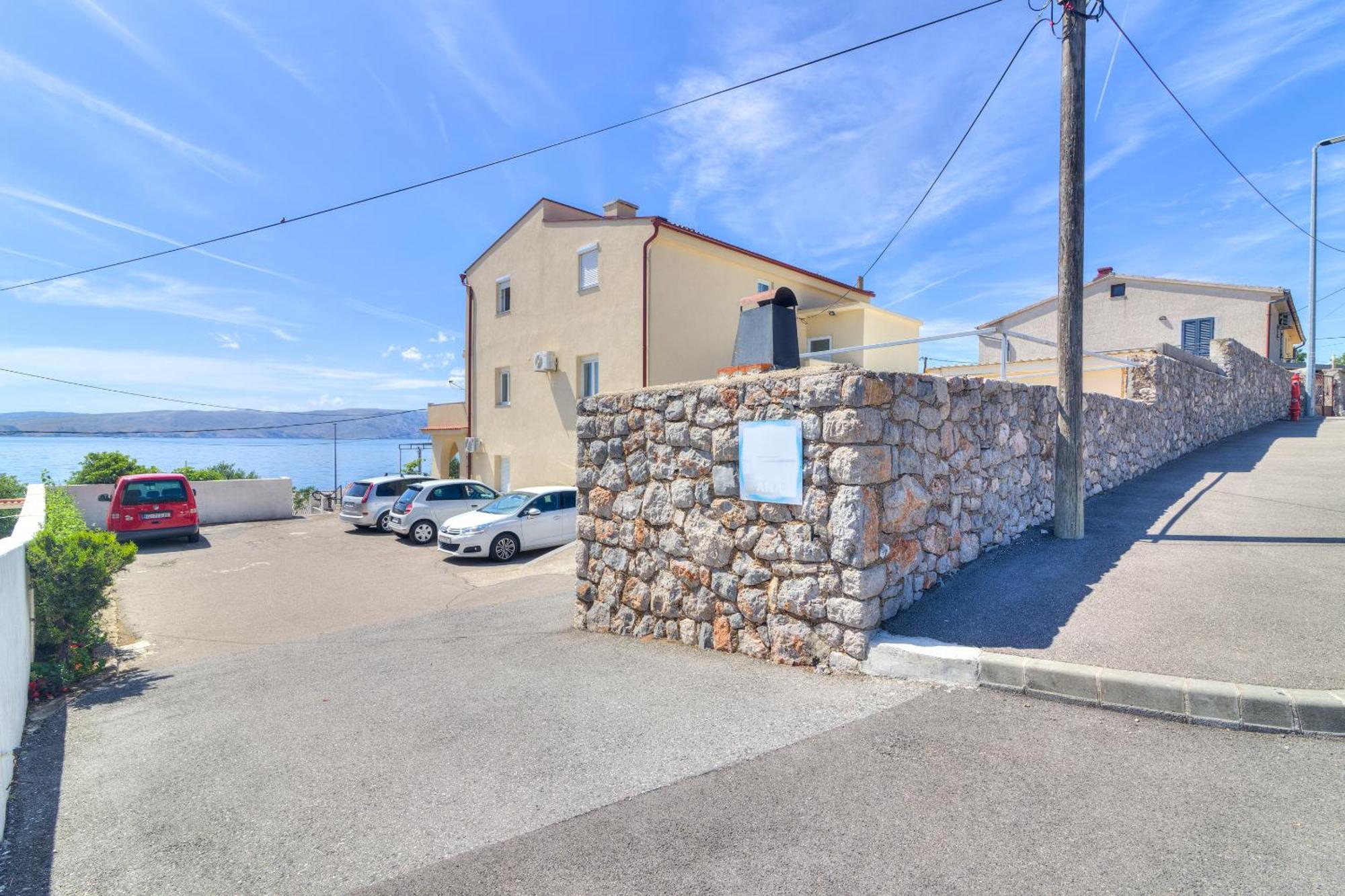 Apartmani Ana 塞尼 外观 照片